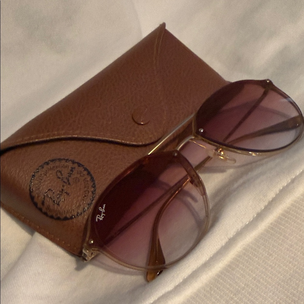 Ray-Ban Gold Frame Sunglasses with Brown/Pink Lenses - Picture 5 of 7